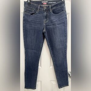 Denizen from Levi’s Women's Medium Blue Wash Modern Skinny Jeans